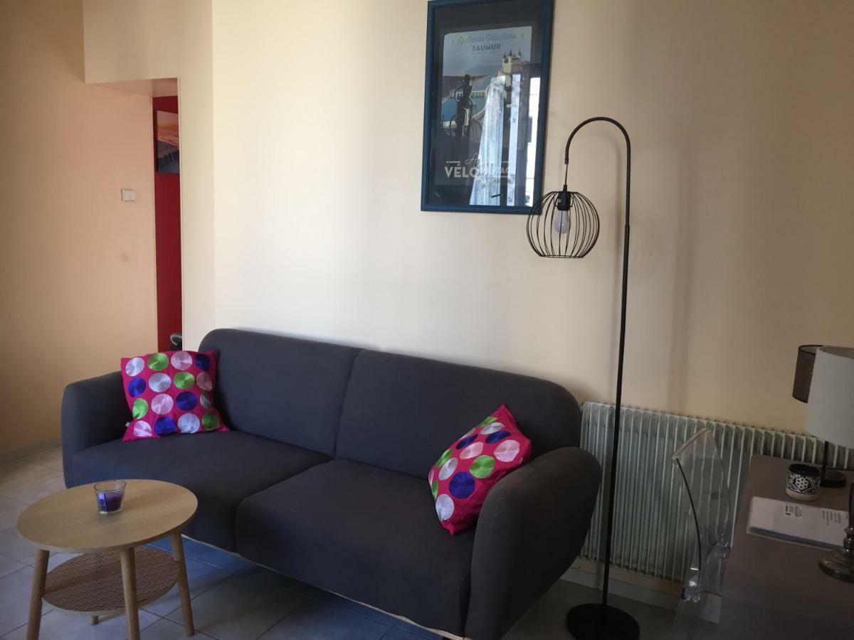 Appartement De Charme Bonnemere โซมูร์ ภายนอก รูปภาพ